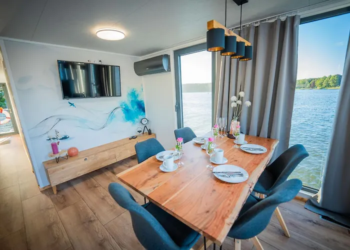 Luxurioeses Hausboot Roma Woma D13