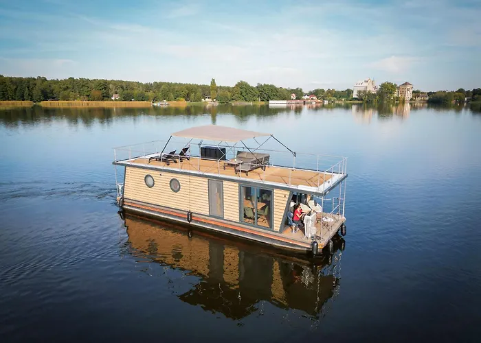 بوتيل Luxurioeses Hausboot Roma Woma D13 *